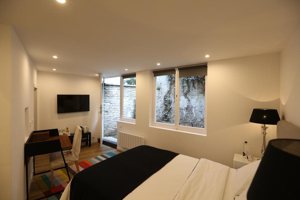 Be And Be Sablon 13 Bed & Breakfast Brüksel Dış mekan fotoğraf
